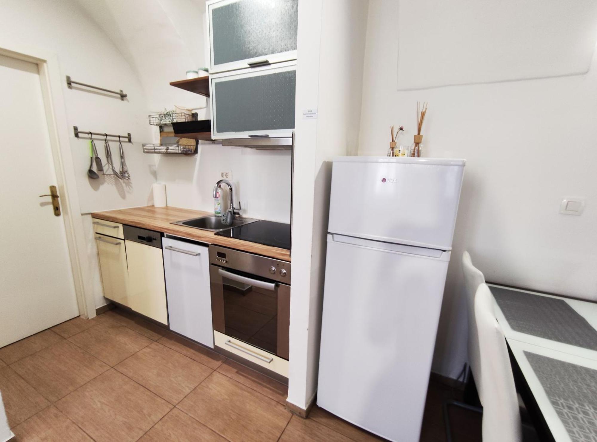 Studio Apartment Sisters 3-4 Liubliana Exterior foto