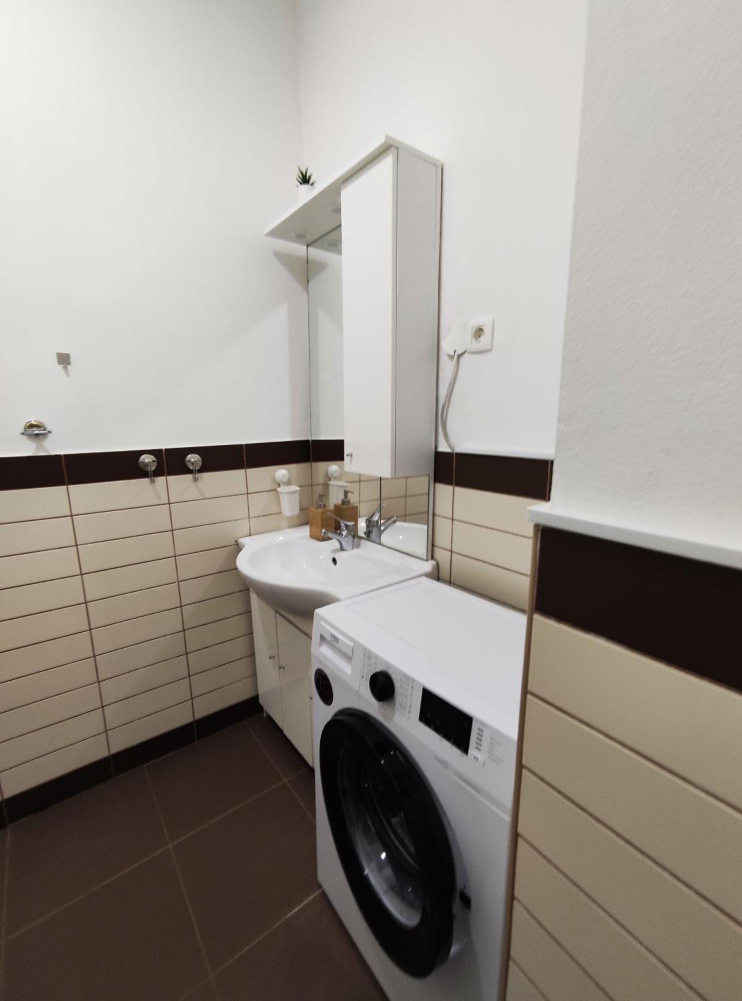 Studio Apartment Sisters 3-4 Liubliana Exterior foto
