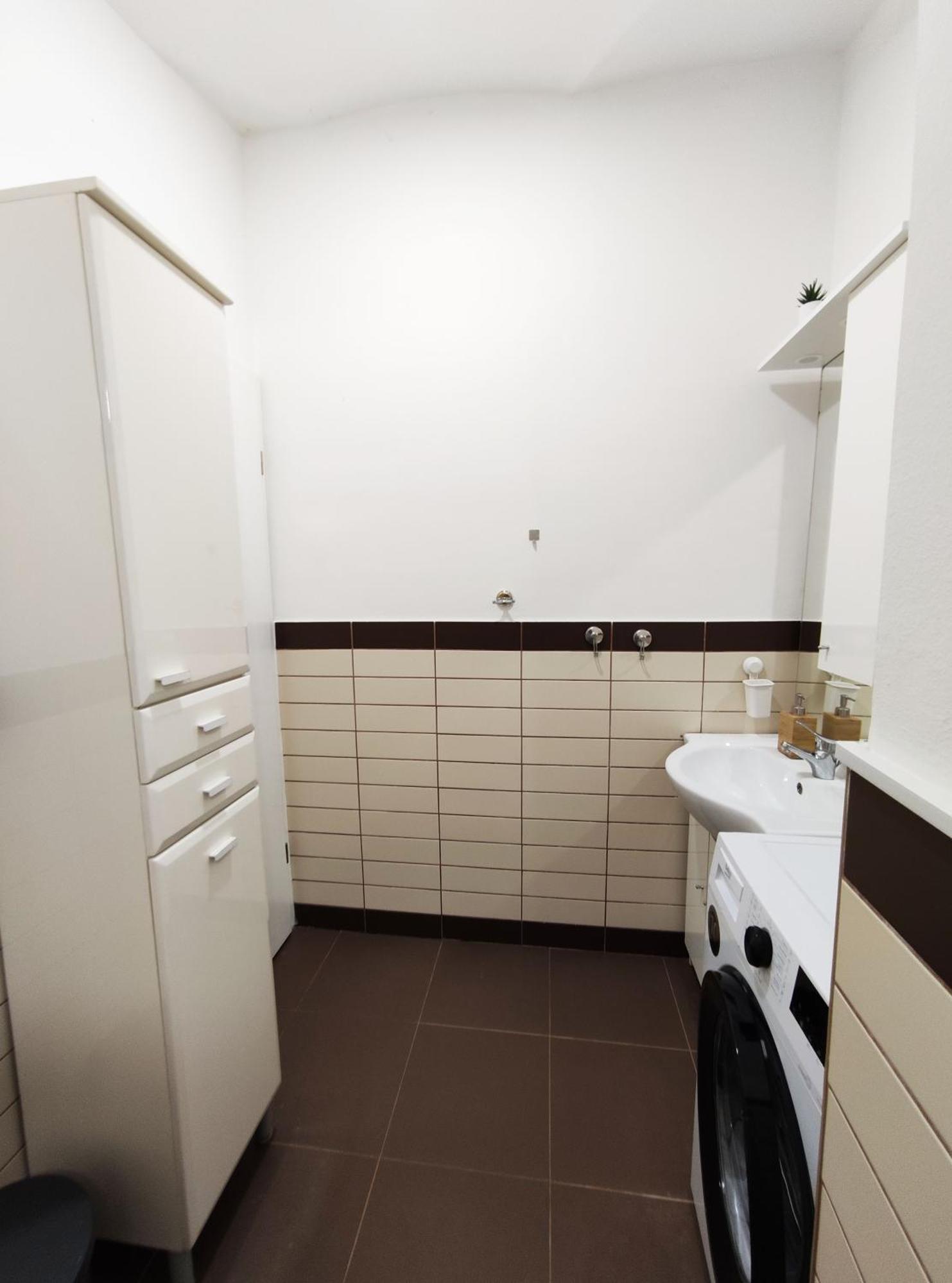 Studio Apartment Sisters 3-4 Liubliana Exterior foto
